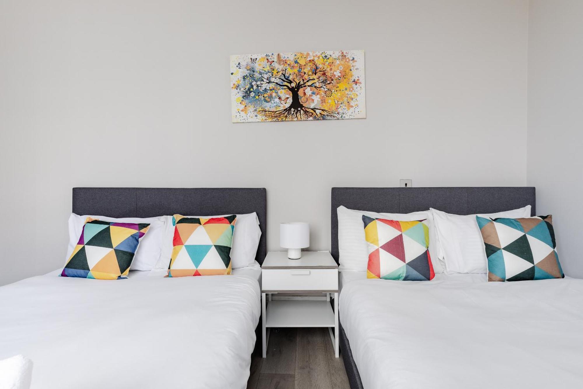 Superb Apartments Opposite Edgware Road Station London Ruang foto