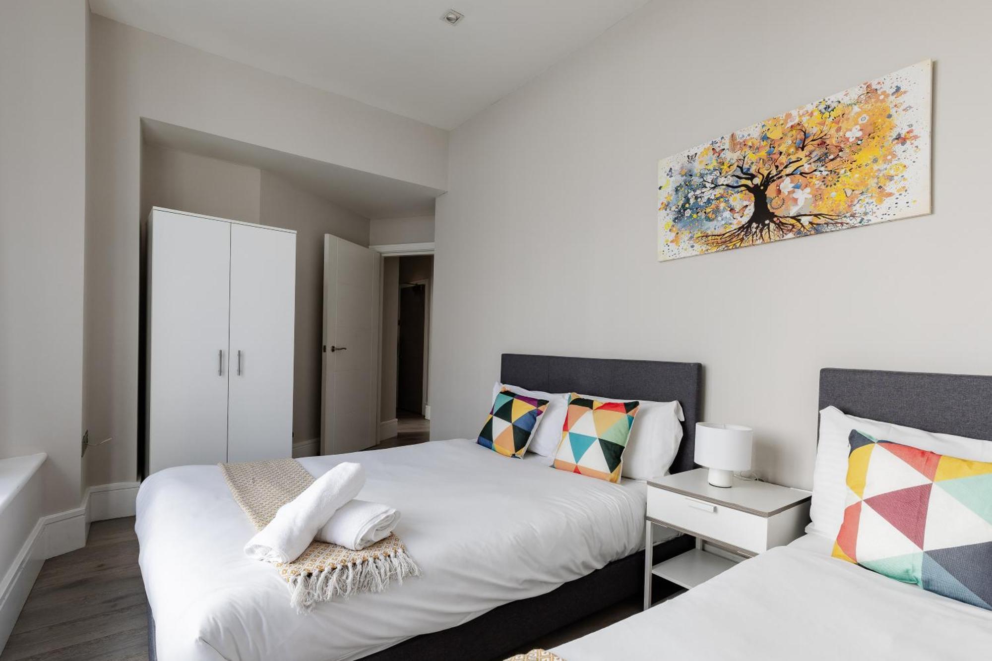 Superb Apartments Opposite Edgware Road Station London Ruang foto