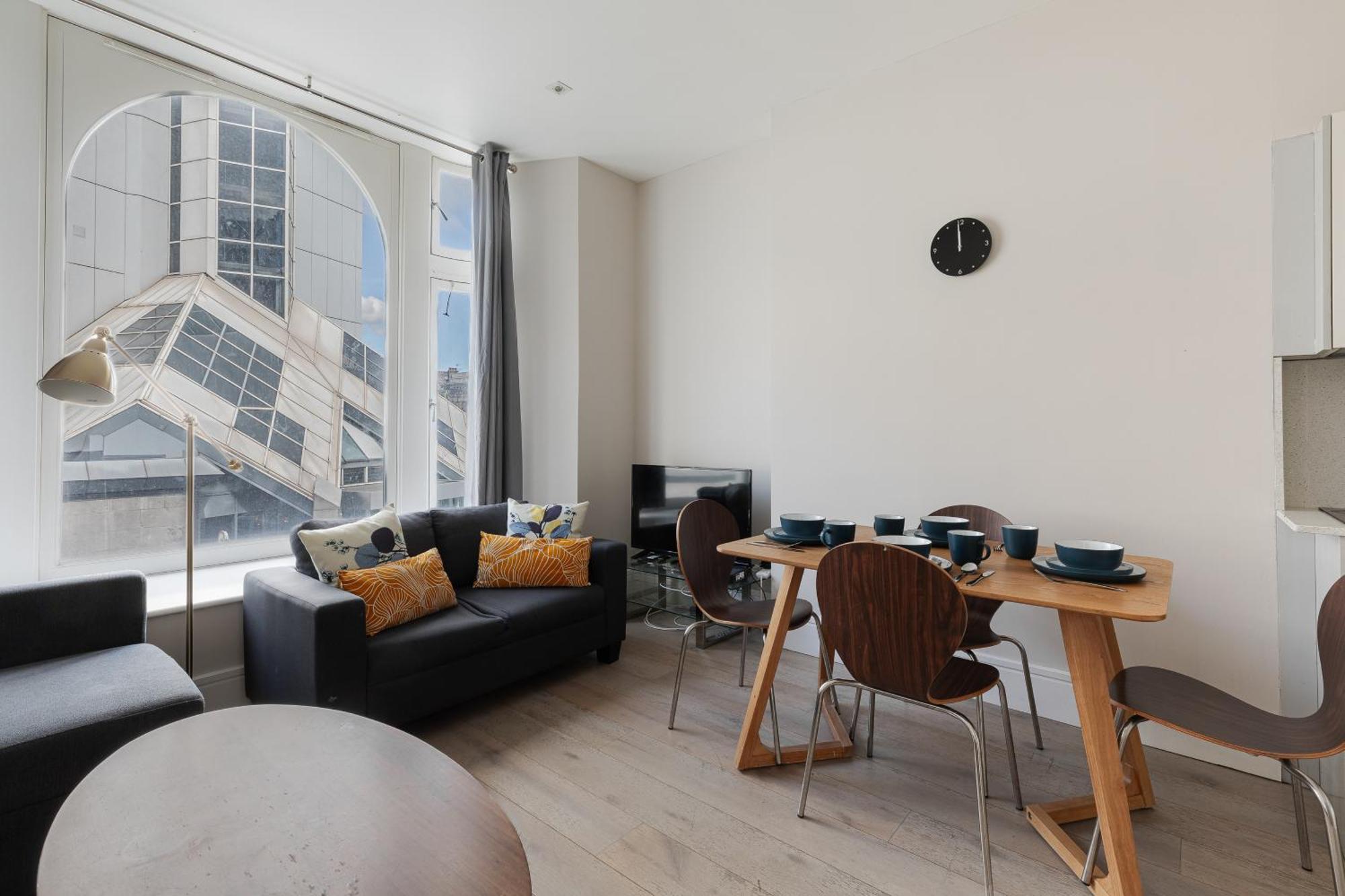 Superb Apartments Opposite Edgware Road Station London Ruang foto