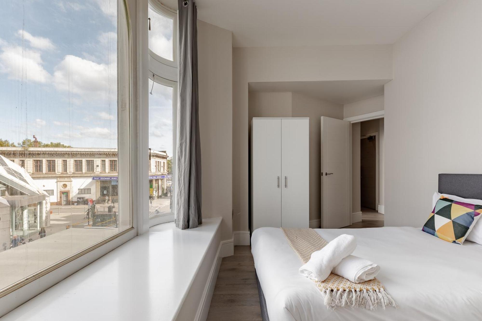 Superb Apartments Opposite Edgware Road Station London Ruang foto